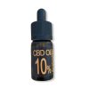 Flacon d'huile de CBD 10 % avec étiquette noire et dorée.