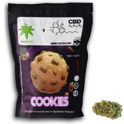 Un sachet noir illustré d’un cookie géant, affichant « Cookies », à côté d’une fleur verte.