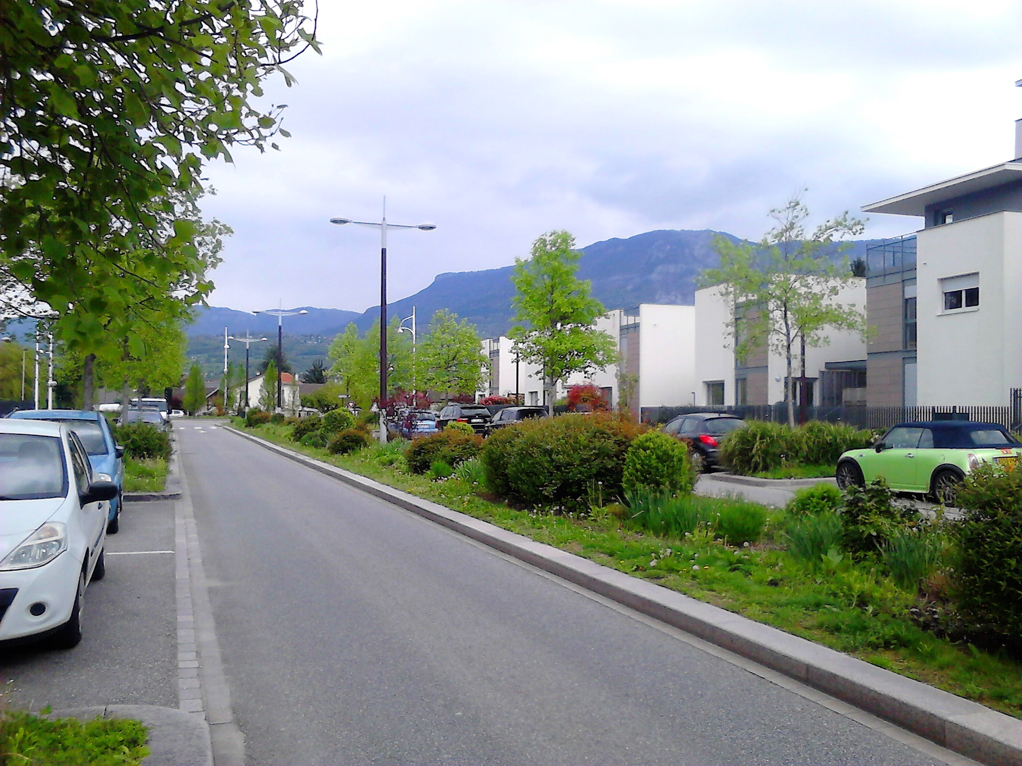 Allée Promenade des Bords du Lac - Aix-les-Bains.JPG