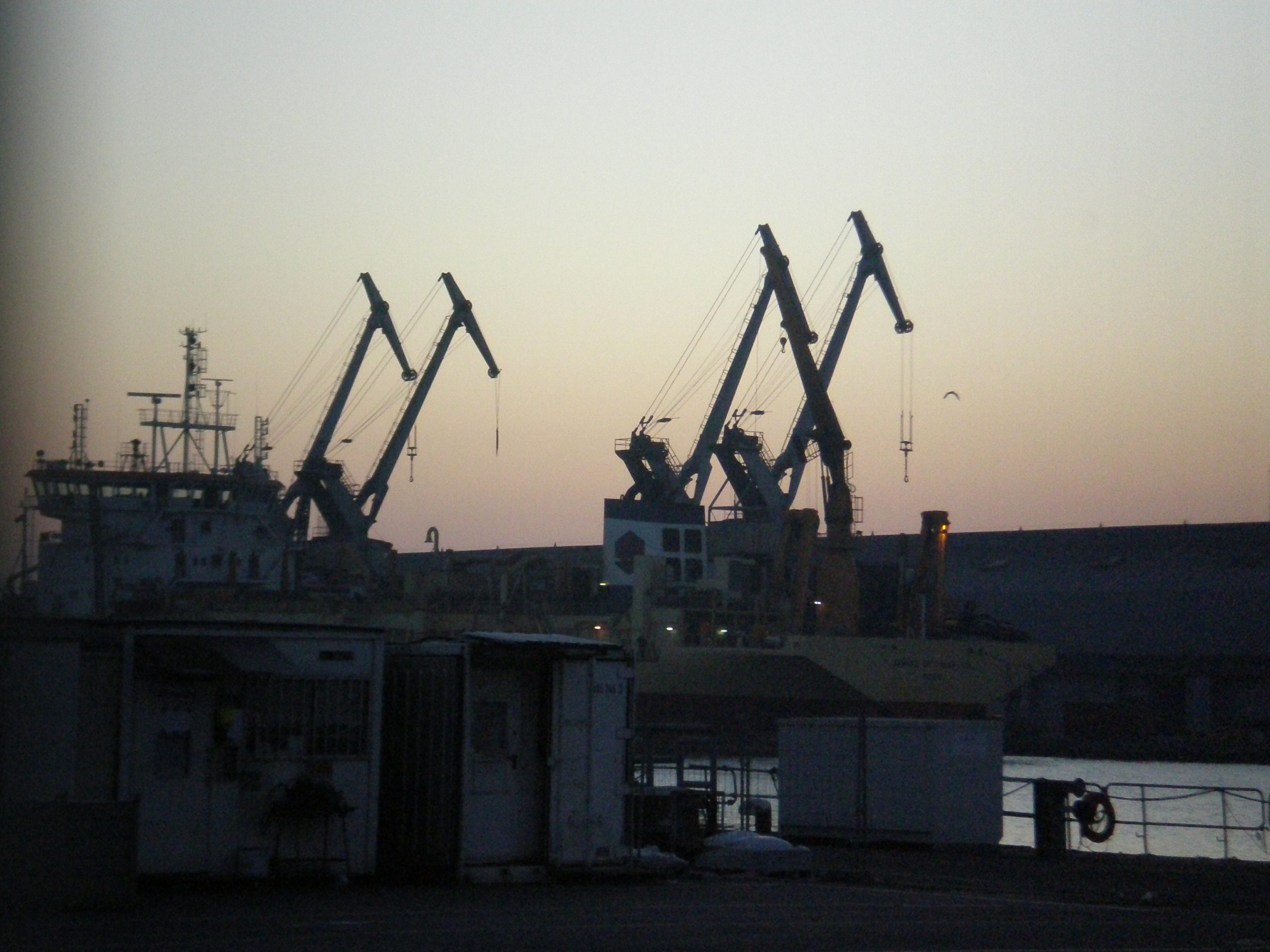 Shipyard at Saint-Nazaire.JPG