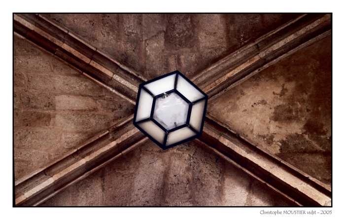 Vault of a bell tower in Aix-en-Provence.jpg