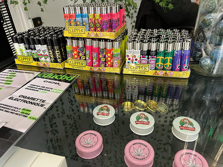 vape store chatelet Magasin de Cigarette Electronique et de E-liquide - main image 1