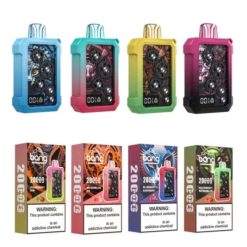 Quatre cigarettes électroniques colorées avec des engrenages visibles et leurs boîtes assorties.